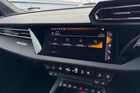 LR75CYA Audi A3 40 TFSI e Black Edition 5dr S Tronic Thumbnail #35