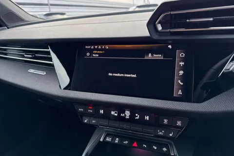 LR75CYA Audi A3 40 TFSI e Black Edition 5dr S Tronic Thumbnail #36