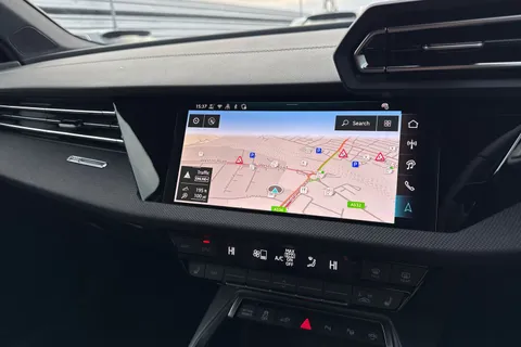 LR75CYA Audi A3 40 TFSI e Black Edition 5dr S Tronic Thumbnail #39