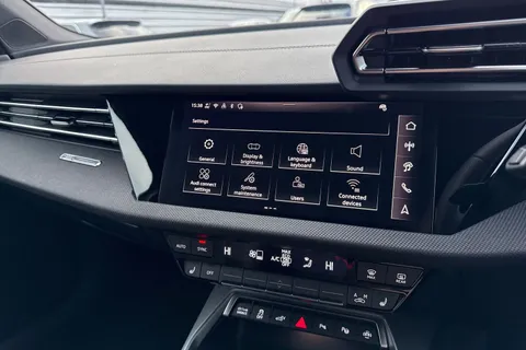 LR75CYA Audi A3 40 TFSI e Black Edition 5dr S Tronic Thumbnail #49