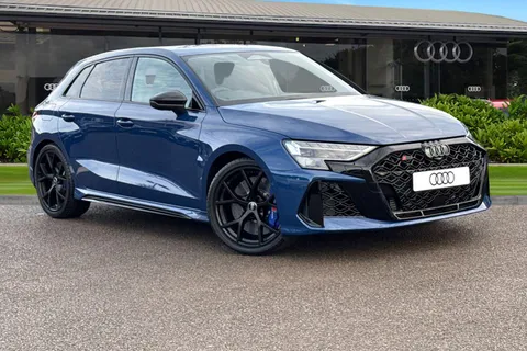Audi RS 3 2.5 TFSI Sportback S Tronic quattro Euro 6 (s/s) 5dr Thumbnail #2