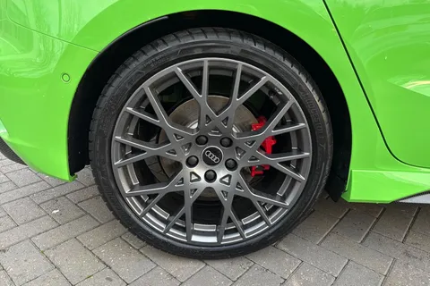 Audi RS 3 2.5 TFSI Carbon Black Sportback S Tronic quattro Euro 6 (s/s) 5dr Thumbnail #11