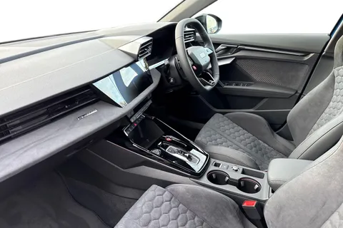 Audi RS 3 2.5 TFSI Sportback S Tronic quattro Euro 6 (s/s) 5dr Thumbnail #15