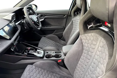 Audi RS 3 2.5 TFSI Sportback S Tronic quattro Euro 6 (s/s) 5dr Thumbnail #16