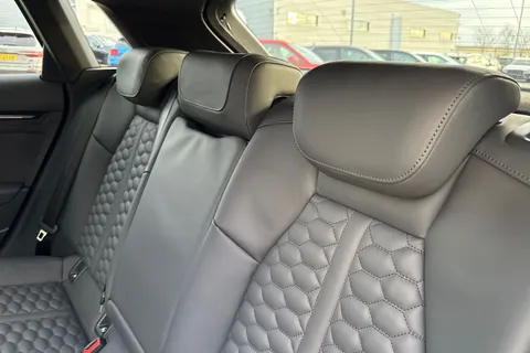 Audi RS 3 2.5 TFSI Carbon Black Sportback S Tronic quattro Euro 6 (s/s) 5dr Thumbnail #19