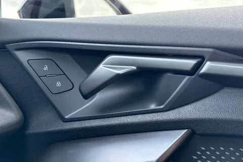 Audi RS 3 2.5 TFSI Sportback S Tronic quattro Euro 6 (s/s) 5dr Thumbnail #21