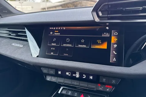 Audi RS 3 2.5 TFSI Sportback S Tronic quattro Euro 6 (s/s) 5dr Thumbnail #36