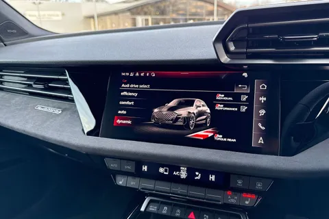 Audi RS 3 2.5 TFSI Sportback S Tronic quattro Euro 6 (s/s) 5dr Thumbnail #44