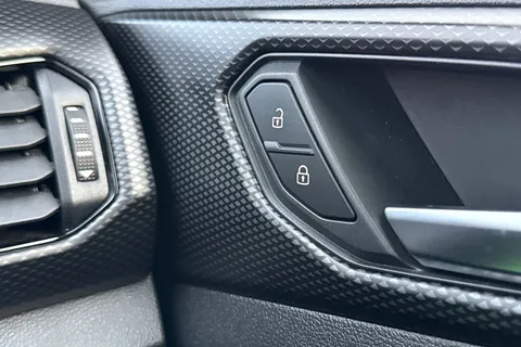 WN22YOA Volkswagen T-Cross 1.0 TSI SE Euro 6 (s/s) 5dr Thumbnail #45