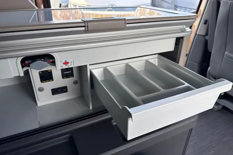 DF75XNT Volkswagen California Ocean T7 SWB 150 PS DSG - Massive Spec Thumbnail #39