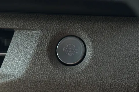 DF75XNT Volkswagen California Ocean T7 SWB 150 PS DSG - Massive Spec Thumbnail #47