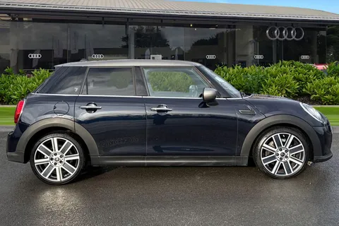 PK23ADZ Mini Hatch 1.5 Cooper Exclusive Steptronic Euro 6 (s/s) 5dr Thumbnail #4