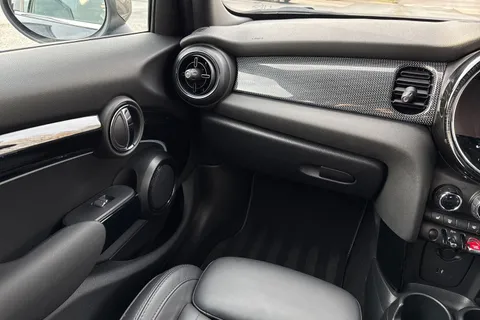 PK23ADZ Mini Hatch 1.5 Cooper Exclusive Steptronic Euro 6 (s/s) 5dr Thumbnail #20