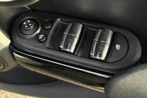 PK23ADZ Mini Hatch 1.5 Cooper Exclusive Steptronic Euro 6 (s/s) 5dr Thumbnail #21