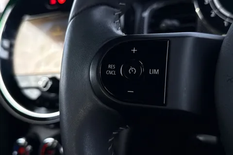 PK23ADZ Mini Hatch 1.5 Cooper Exclusive Steptronic Euro 6 (s/s) 5dr Thumbnail #34