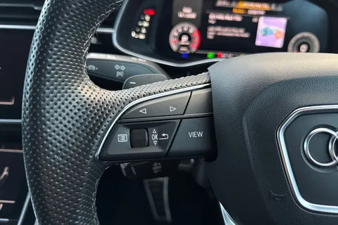 MM72FYN Audi Q8 Black Edition 55 TFSI quattro 340 PS tiptronic Thumbnail #48