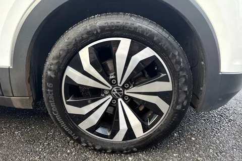 MW73XJO Volkswagen T-Cross 1.0 TSI Black Edition Euro 6 (s/s) 5dr Thumbnail #12