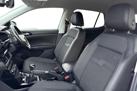 MW73XJO Volkswagen T-Cross 1.0 TSI Black Edition Euro 6 (s/s) 5dr Thumbnail #15