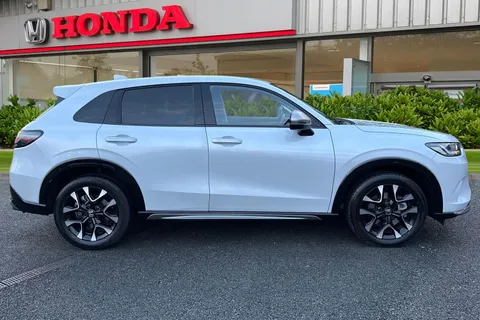 YP74UHA Honda ZR-V 2.0 eHEV Advance 5dr CVT Thumbnail #4