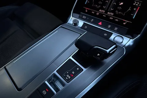 PY21NBG Audi A6 Saloon S line 50 TFSI e quattro 299 PS S tronic Thumbnail #22