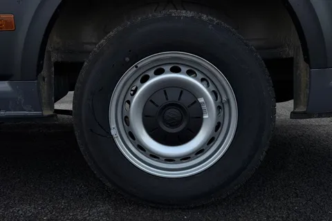 DC75LFP Volkswagen Crafter CR35 Panel van Commerce Plus MWB 140 PS 2.0 TDI 8sp Automatic FWD - Camera/ Thumbnail #11