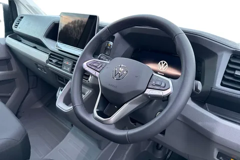 DC75LFP Volkswagen Crafter CR35 Panel van Commerce Plus MWB 140 PS 2.0 TDI 8sp Automatic FWD - Camera/ Thumbnail #13