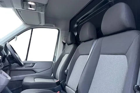 DC75LFP Volkswagen Crafter CR35 Panel van Commerce Plus MWB 140 PS 2.0 TDI 8sp Automatic FWD - Camera/ Thumbnail #15