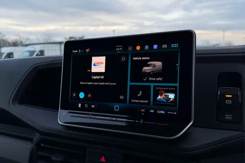 DC75LFP Volkswagen Crafter CR35 Panel van Commerce Plus MWB 140 PS 2.0 TDI 8sp Automatic FWD - Camera/ Thumbnail #16