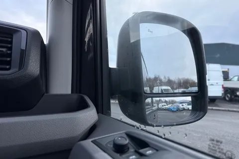 DC75LFP Volkswagen Crafter CR35 Panel van Commerce Plus MWB 140 PS 2.0 TDI 8sp Automatic FWD - Camera/ Thumbnail #20