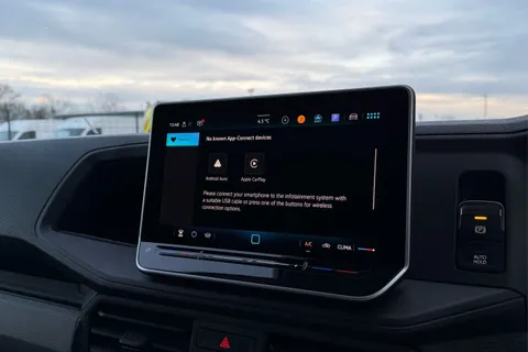 DC75LFP Volkswagen Crafter CR35 Panel van Commerce Plus MWB 140 PS 2.0 TDI 8sp Automatic FWD - Camera/ Thumbnail #53