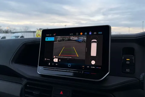 DC75LFP Volkswagen Crafter CR35 Panel van Commerce Plus MWB 140 PS 2.0 TDI 8sp Automatic FWD - Camera/ Thumbnail #54