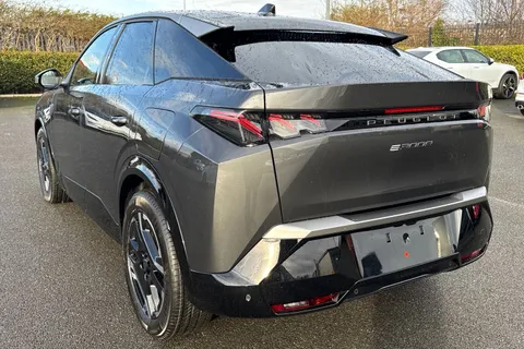 7 of 67 for PEUGEOT E-3008 73kWh GT Auto 5dr