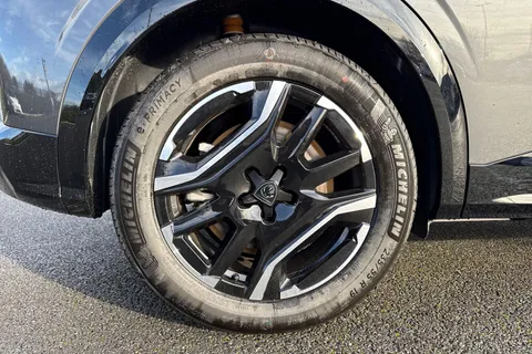 10 of 67 for PEUGEOT E-3008 73kWh GT Auto 5dr