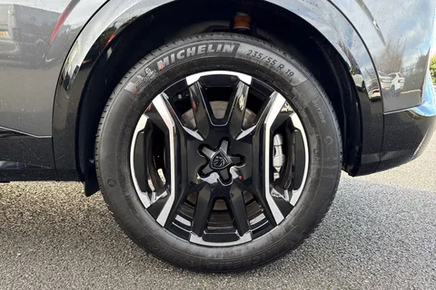 12 of 67 for PEUGEOT E-3008 73kWh GT Auto 5dr