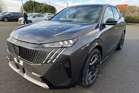 32 of 67 for PEUGEOT E-3008 73kWh GT Auto 5dr