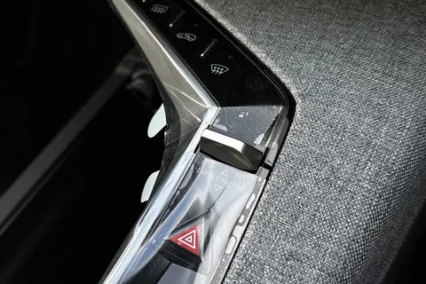 56 of 67 for PEUGEOT E-3008 73kWh GT Auto 5dr