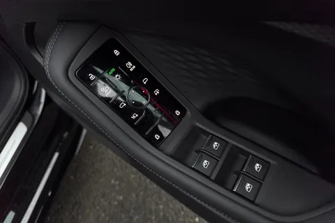 KR25UCF Audi A5 S line TFSI  204 PS S tronic Thumbnail #48