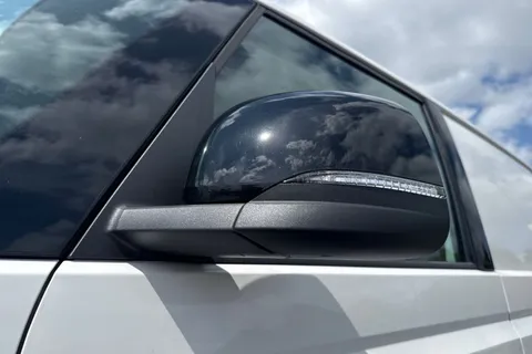 DG25EVC Volkswagen Id. Buzz Cargo 210kW Commerce 79kWh Auto Thumbnail #27