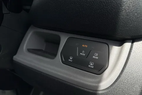 DG25EVC Volkswagen Id. Buzz Cargo 210kW Commerce 79kWh Auto Thumbnail #36