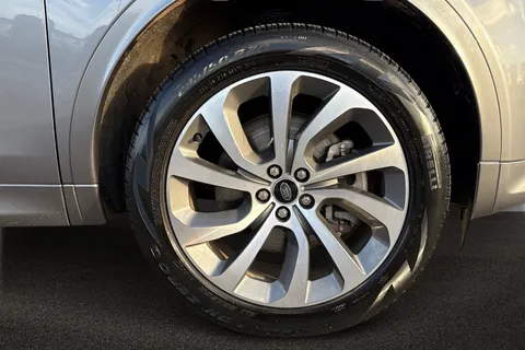 9 of 49 for Land Rover Discovery Sport 2.0 D200 R-Dynamic HSE 5dr