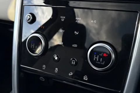 23 of 49 for Land Rover Discovery Sport 2.0 D200 R-Dynamic HSE 5dr