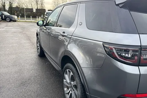 34 of 49 for Land Rover Discovery Sport 2.0 D200 R-Dynamic HSE 5dr