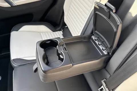 40 of 49 for Land Rover Discovery Sport 2.0 D200 R-Dynamic HSE 5dr