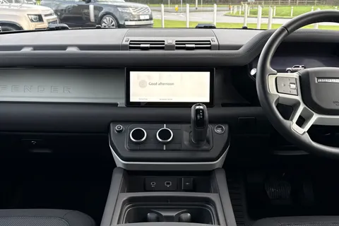 15 of 48 for Land Rover Defender 90 3.0 D250 MHEV X-Dynamic SE SUV 3dr Diesel Auto 4WD Euro 6 (s/s) (250 ps)