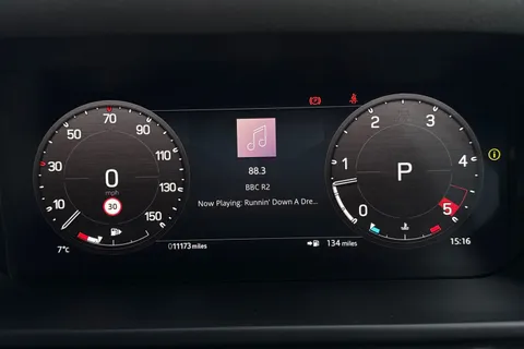 17 of 48 for Land Rover Defender 90 3.0 D250 MHEV X-Dynamic SE SUV 3dr Diesel Auto 4WD Euro 6 (s/s) (250 ps)