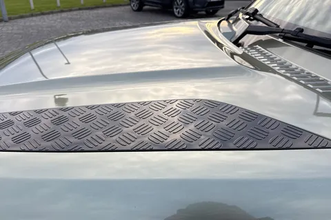 29 of 48 for Land Rover Defender 90 3.0 D250 MHEV X-Dynamic SE SUV 3dr Diesel Auto 4WD Euro 6 (s/s) (250 ps)