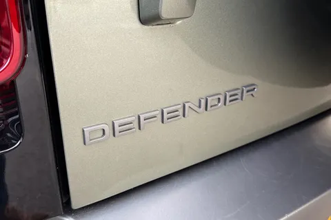 36 of 48 for Land Rover Defender 90 3.0 D250 MHEV X-Dynamic SE SUV 3dr Diesel Auto 4WD Euro 6 (s/s) (250 ps)