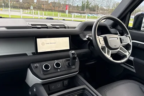 39 of 48 for Land Rover Defender 90 3.0 D250 MHEV X-Dynamic SE SUV 3dr Diesel Auto 4WD Euro 6 (s/s) (250 ps)