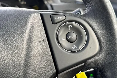 SA16ZUU Honda CR-V 2.0 i-VTEC SE Plus 5dr Auto Thumbnail #33