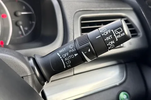 SA16ZUU Honda CR-V 2.0 i-VTEC SE Plus 5dr Auto Thumbnail #39